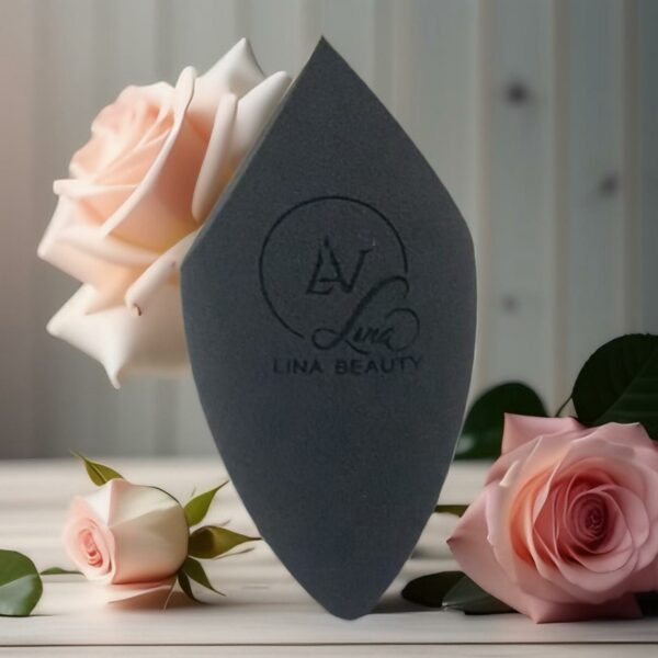 diamont beautyblender with bottom 2 cut